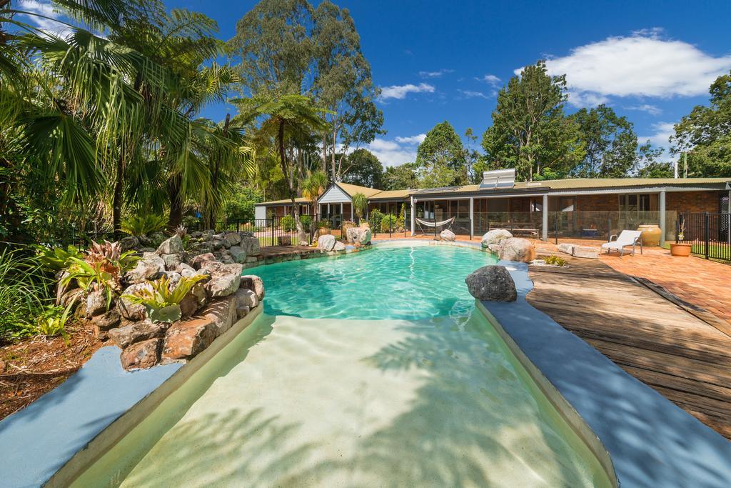 Mccarthy Lake House Maleny Room photo