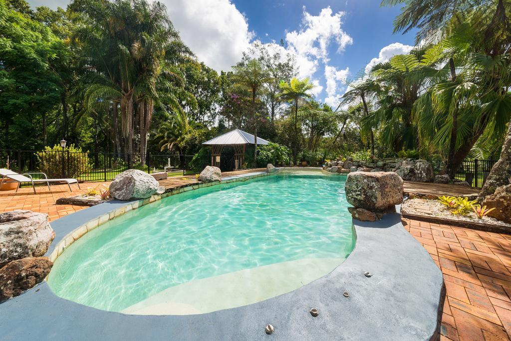 Mccarthy Lake House Maleny Room photo